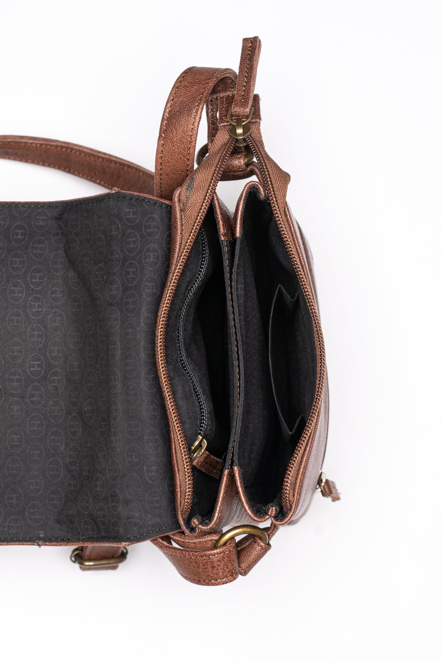 True Traveller Crossbody